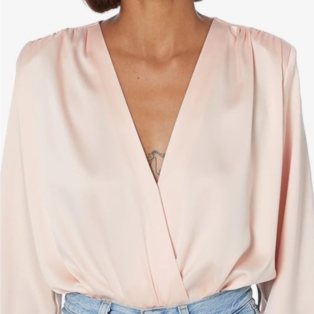 Steve Madden sz m peach top/bodysuit new